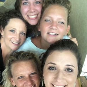 Meet your Posher, Shellah